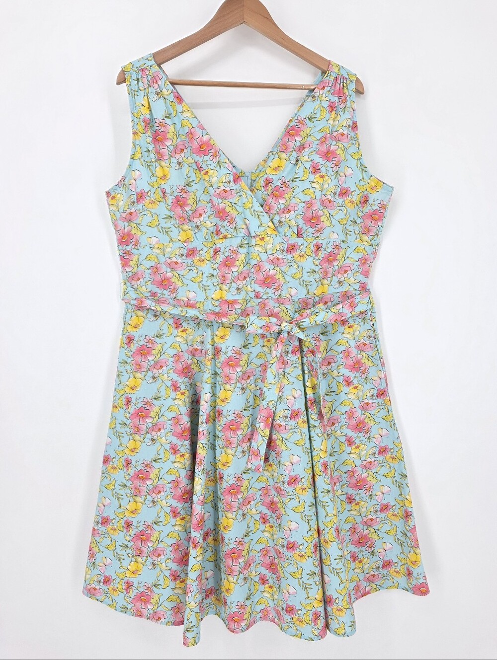 Heart Of Haute Sleeveless Floral Bee Dress, Sz 2X